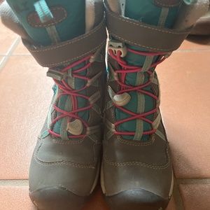 Keen snow boot- girls 12